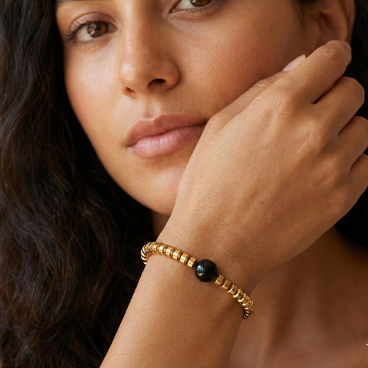 أسورة طاقه من الهيماتايت الطبيعي مع عقيق أونكس اصلي ،  للرجال ، للنساء،  هدية قيمة ، مجوهرات يدوية فاخرة - كود 9809