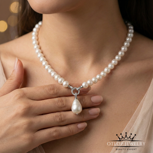 عقد من اللؤلؤ الطبيعي مع دلايه من لؤلؤ الباروك النادر- كود 8190