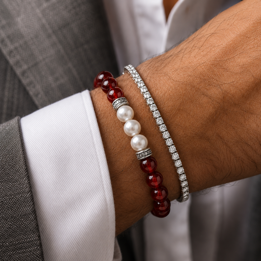 أسورتين عقيق أحمر مع لؤلؤ طبيعي مع أسورة ستانلس مطعمه بأحجار ماسيه - كود 8990