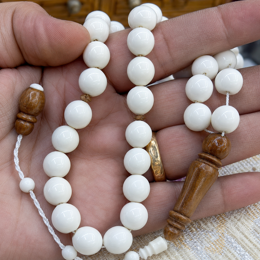 سبحة عظم الجمل الطبيعي مع خشب الكوك – 33 حبة - كود 109093