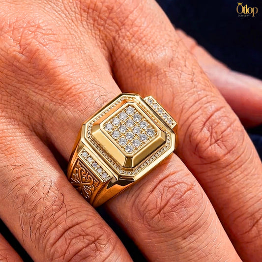 خاتم رجالي مرصع بألماس حر تصميم متميز / مطلي بالذهب - كود 779779011