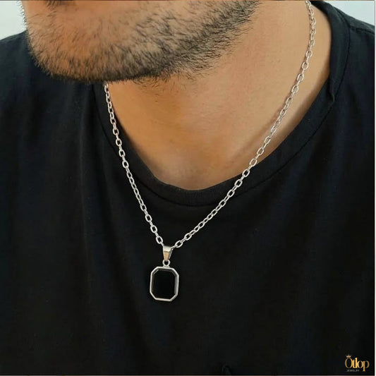 سلسله من الفضه عيار 925 مع حجر من عقيق الأونكس الأسود - كود 3909