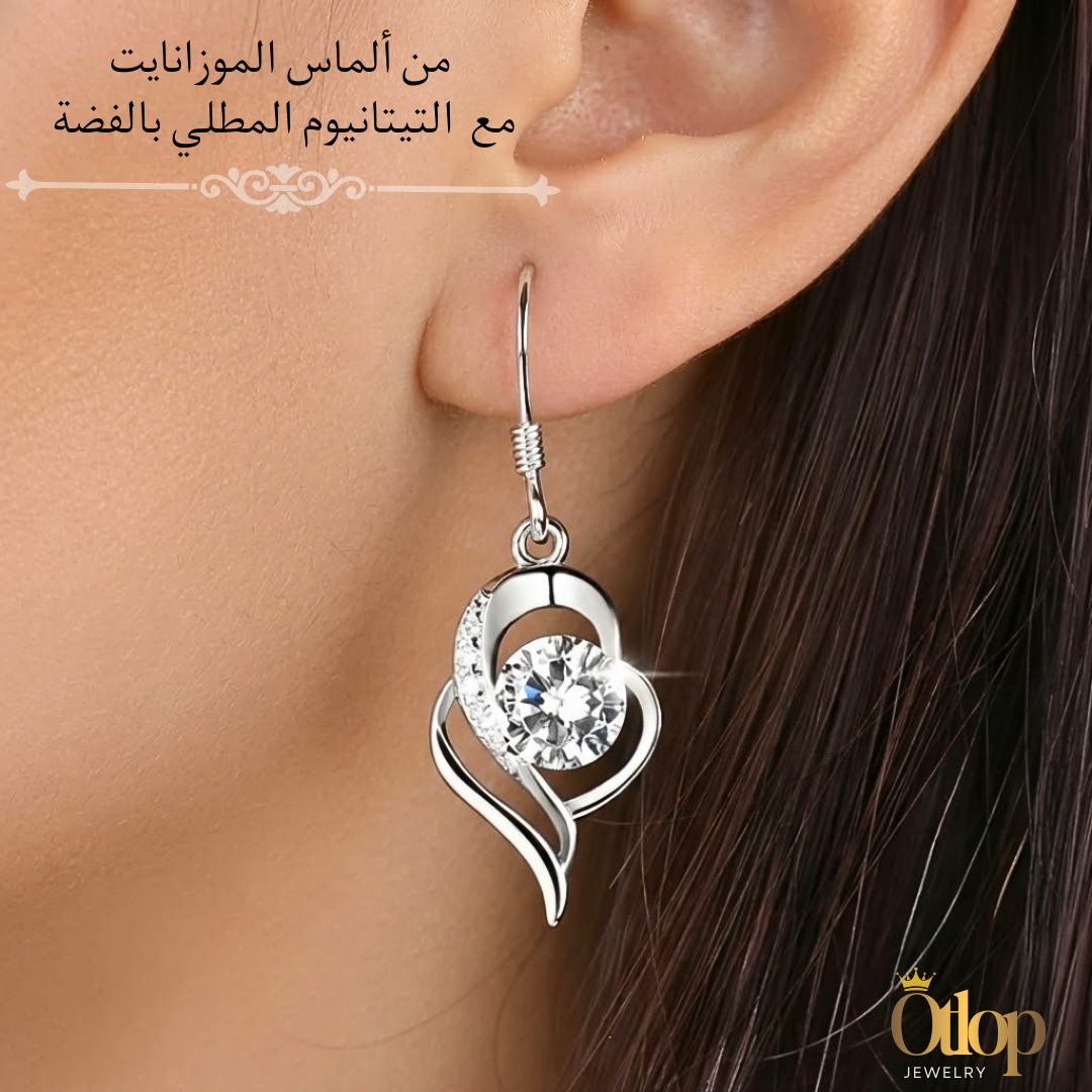 حلق نسائي بتصميم انسيابي فاخر .من التيتانيوم  المطلي بالفضة عيار 925 مع ألماس الموزانايت - كود 4122