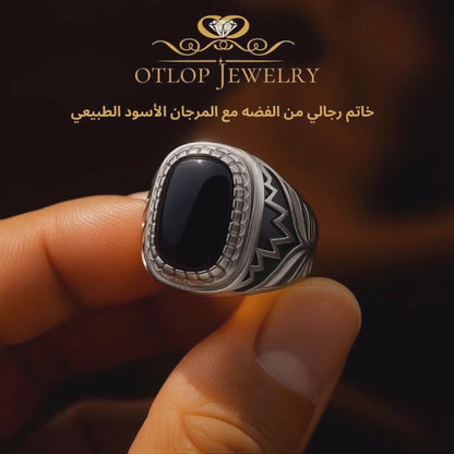 خاتم رجالي من المرجان الأصلي (اليسر) مع الفضه المطليه بالذهب - كود 331